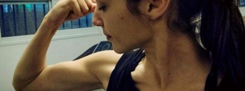 Gal Gadot responds to the online negative comments about her physique for BVS role